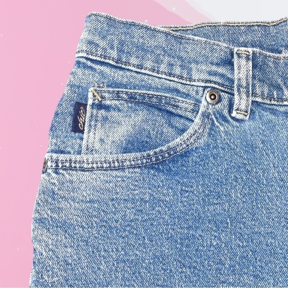 Vintage Chic Cuffed Shorts Womens Sz 6P Blue Denim Jean 5 Pocket Design - Picture 4 of 4